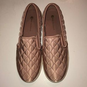 Pink slip ons